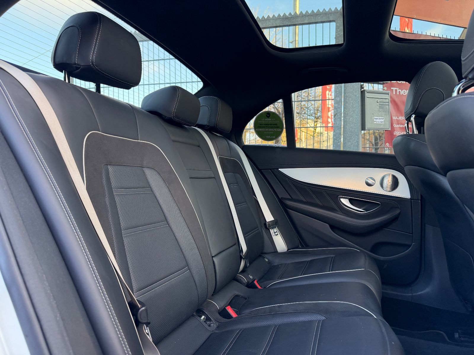 Fahrzeugabbildung Mercedes-Benz E 63s AMG 4Matic+ PANO*MEMO*BURMESTER*ACC*LED