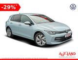 Volkswagen Golf VIII 1.5 TSI LED ACC Kamera AHK - Tageszulassungen mit Benzin-Antrieb: Limousine