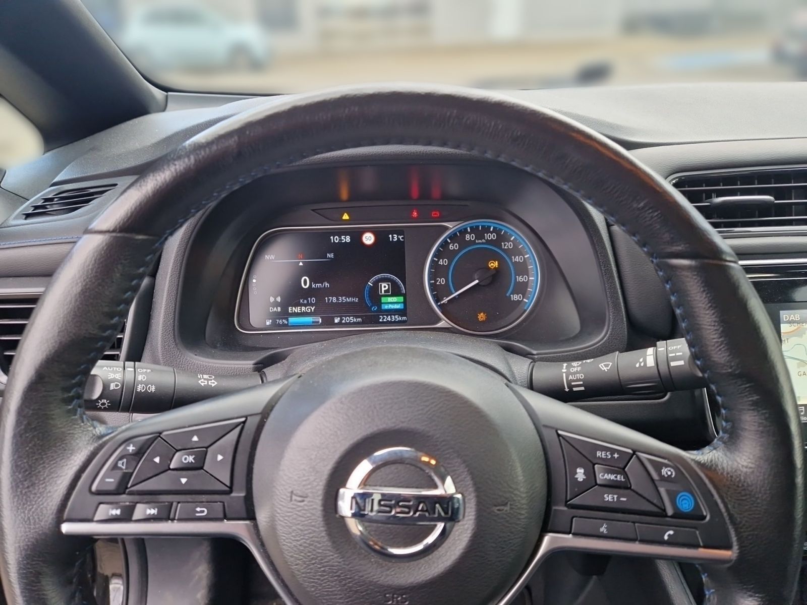 Fahrzeugabbildung Nissan Leaf Tekna 122 PS 40kWh *LED*NAVI*PROPILOT*DAB*S