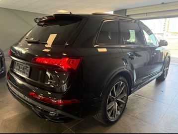 Audi Q7 - 9