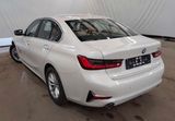 BMW 318d Luxury Line Luxury Line - BMW 318: Weiß, Leder