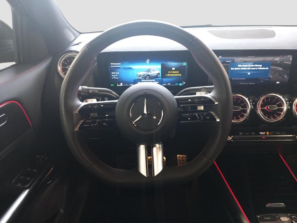Fahrzeugabbildung Mercedes-Benz GLA 200 AMG Line*Night Paket*el. Heckklappe*LED
