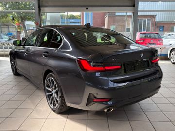 BMW 330 - 4
