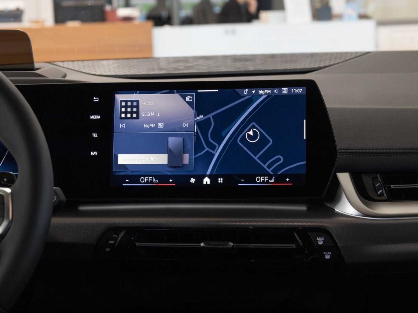 BMW 223 Active Tourer - Bild 9