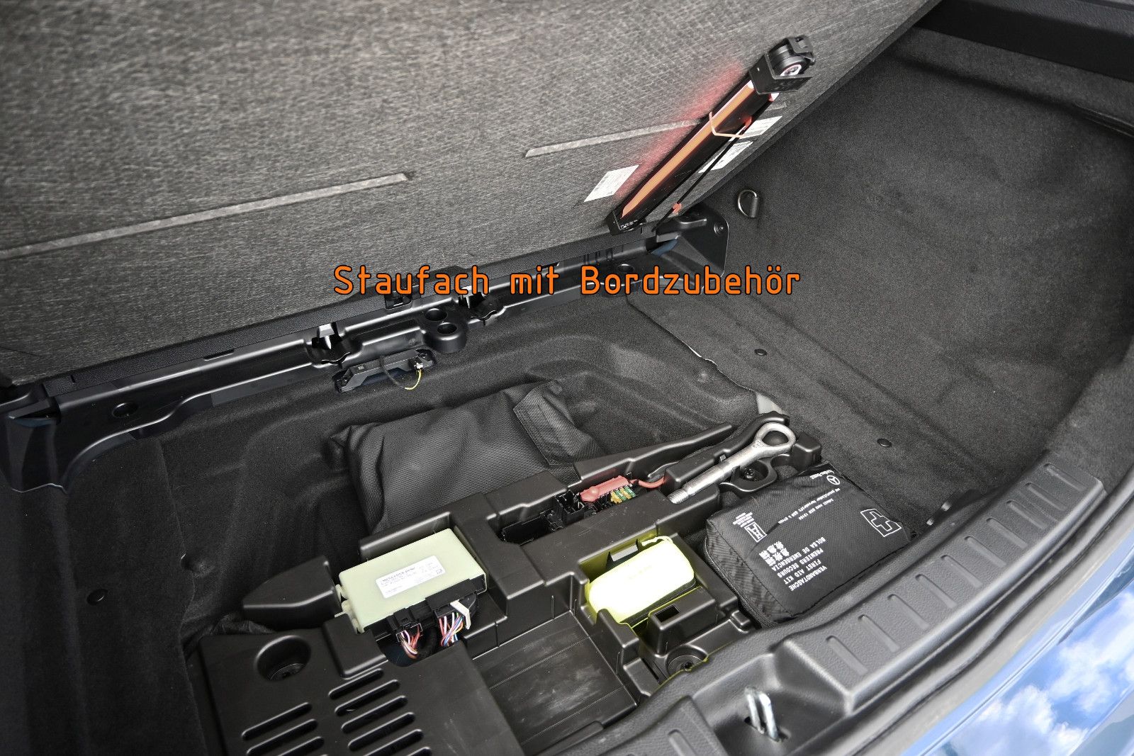 Fahrzeugabbildung Mercedes-Benz GLA 200 d 4MAT. Progressive °AHK°PANORAMA°