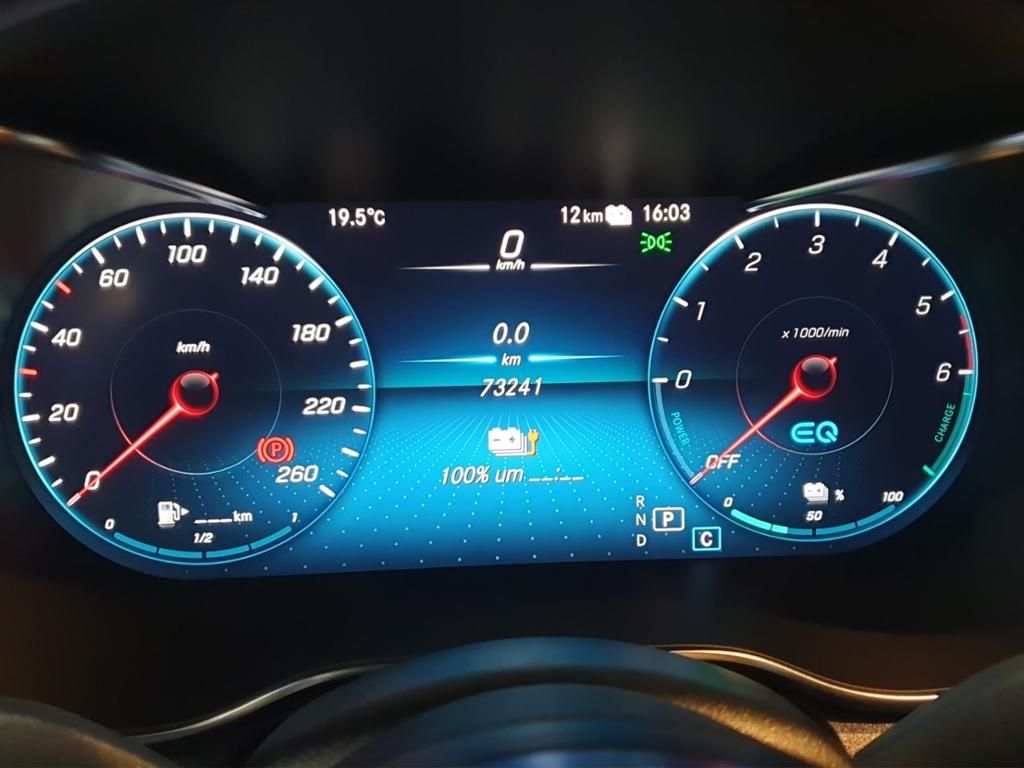 Fahrzeugabbildung Mercedes-Benz GLC 300 de 4MATIC OFF-ROAD Paket*AMG innen*AHK