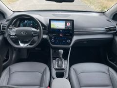 Fahrzeugabbildung Hyundai IONIQ 1.6 GDI Premium Hybrid *Totwinkel*ACC*LED*