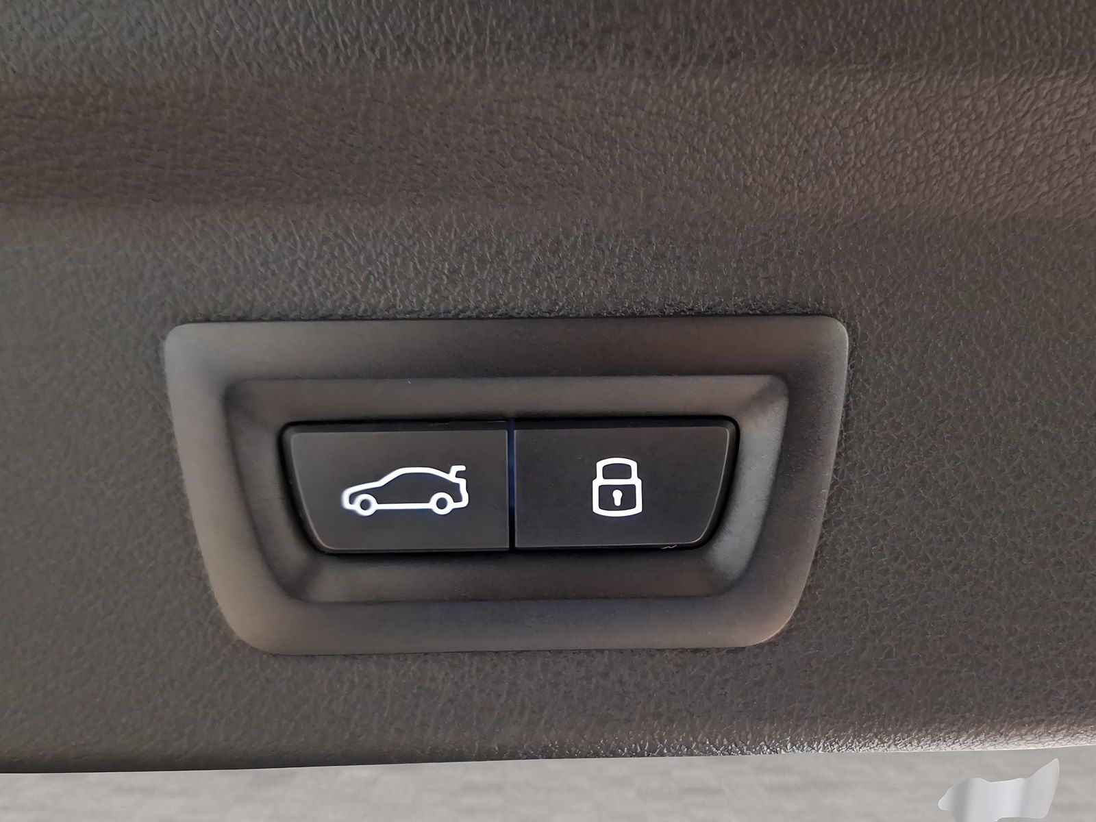 BMW iX2 - Bild 21