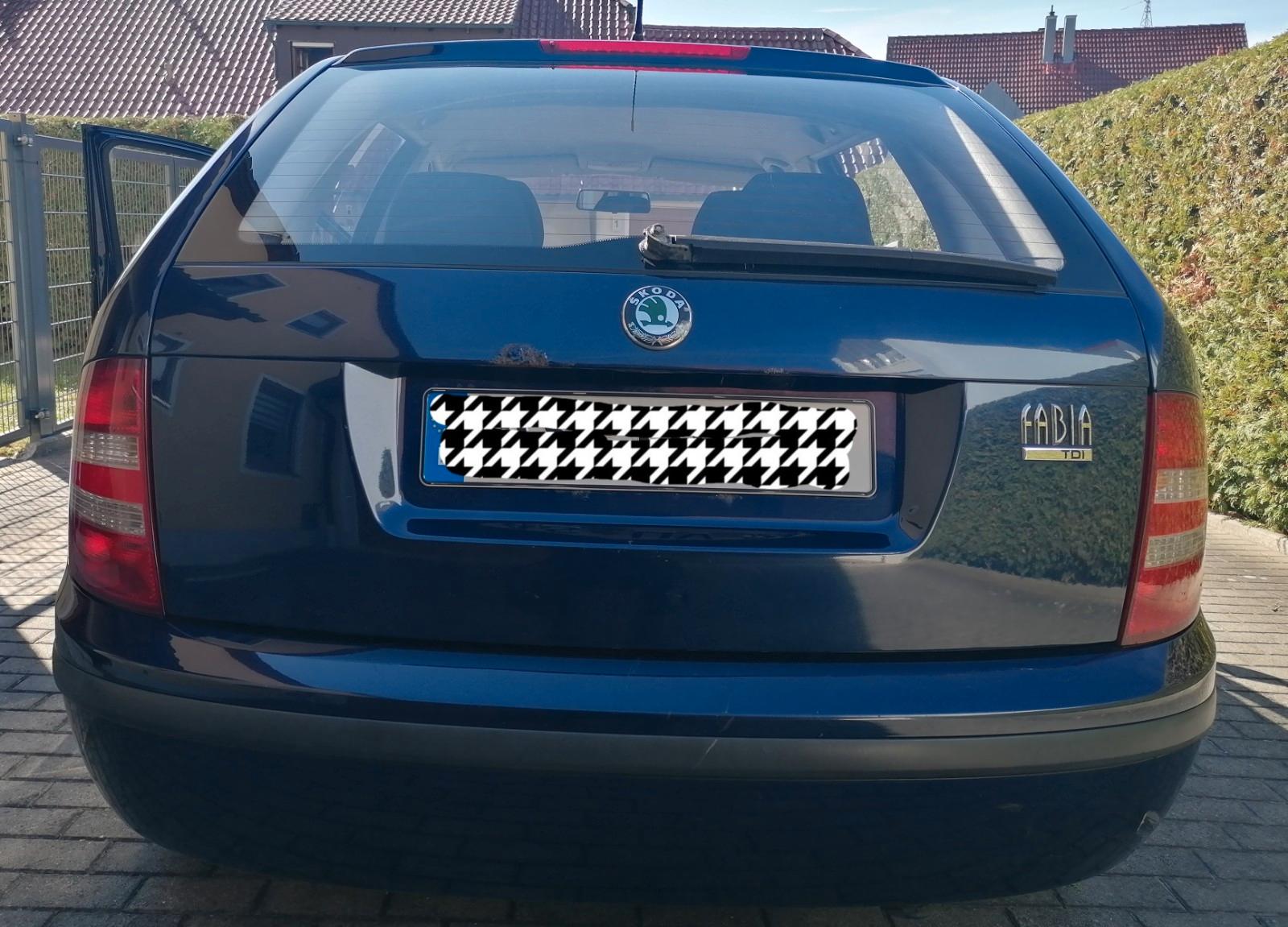 Skoda Fabia 2004 — interior