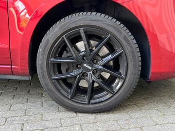 Mercedes V 220 - 3