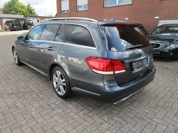 Mercedes E 220 - 3