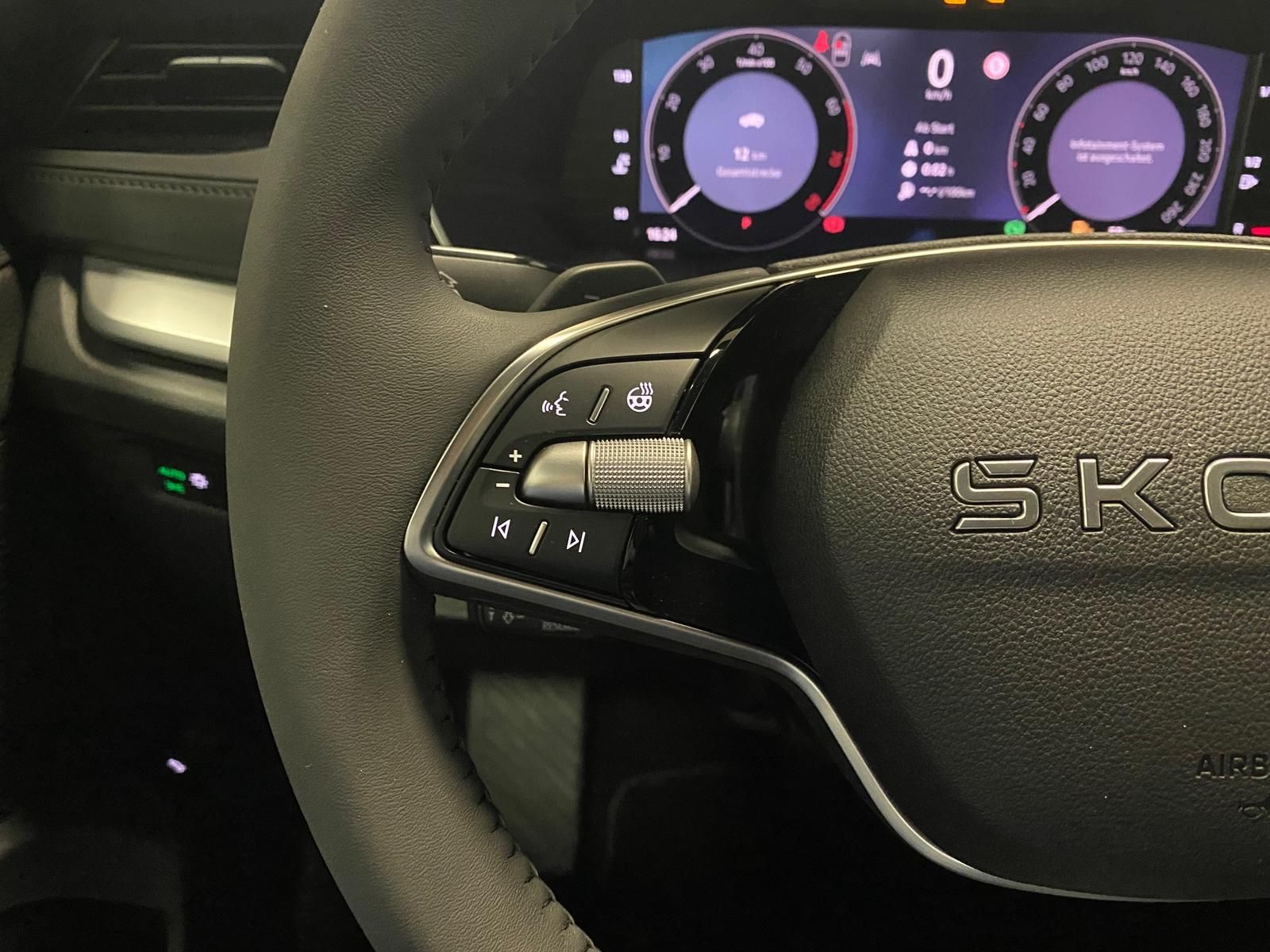 Fahrzeugabbildung SKODA Octavia 1.5 TSI mHEV Selection+ACC+RFK+5J. GARAN