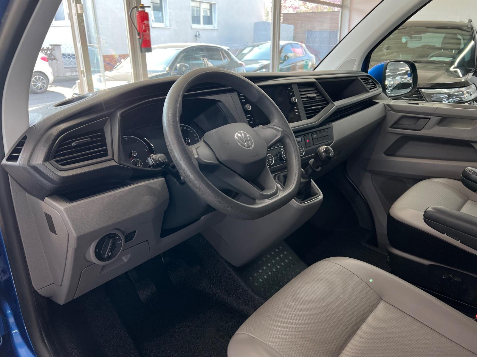 Volkswagen T6.1 2.0 TDI Caravelle Comfortline SH+AHK+LS+8S