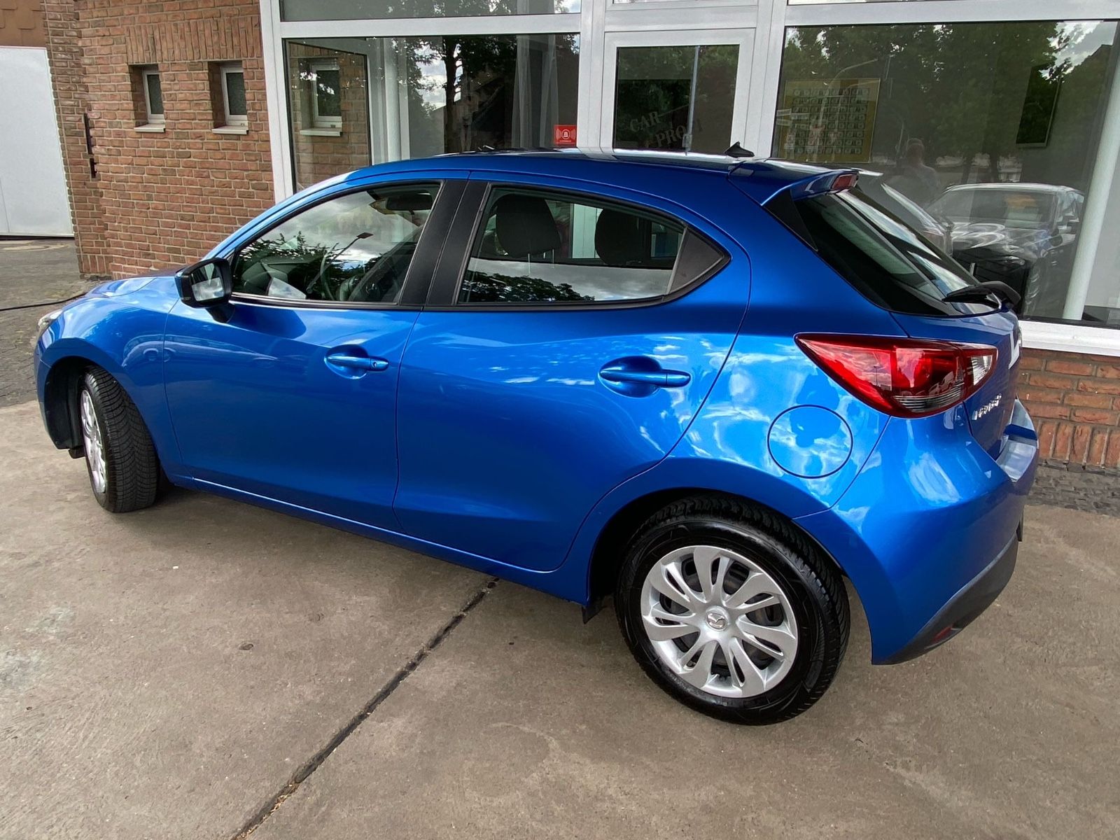 Fahrzeugabbildung Mazda 2 Lim. Center-Line Klima/Bluetooth/erst 41Tkn