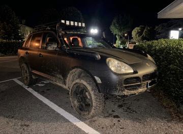 صورة 6 لـ 2004 Porsche CAYENNE