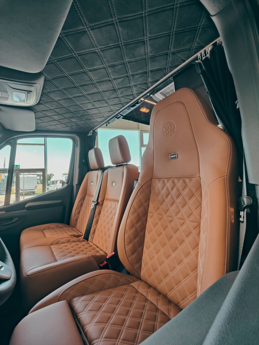 Fahrzeugabbildung Mercedes-Benz X-CROSSVAN  RWD #stealthcamper