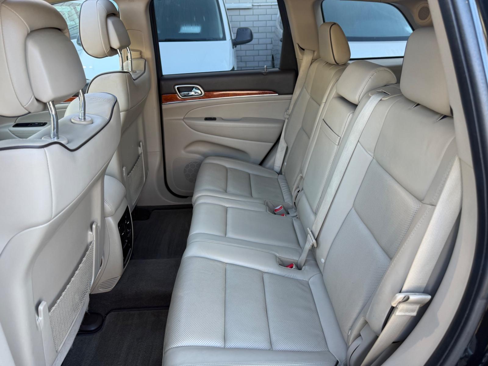 Jeep Grand Cherokee 3.0 CRD Overland | 241 ch | BVA | Toit panoramique | Régulateur adaptatif | Hayon électrique | Attelage 3,5 t
