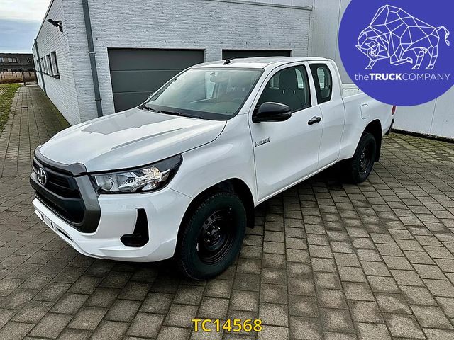 Toyota Hilux 2.4D-4D 4x4 - PICKUP - NEW