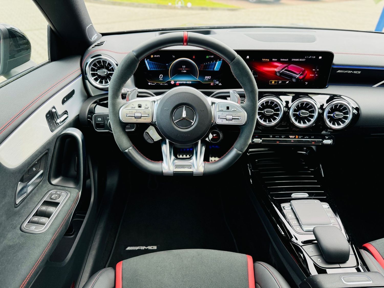Fahrzeugabbildung Mercedes-Benz CLA 35 AMG Shooting Brake 4M AMG, Memory, Aerody