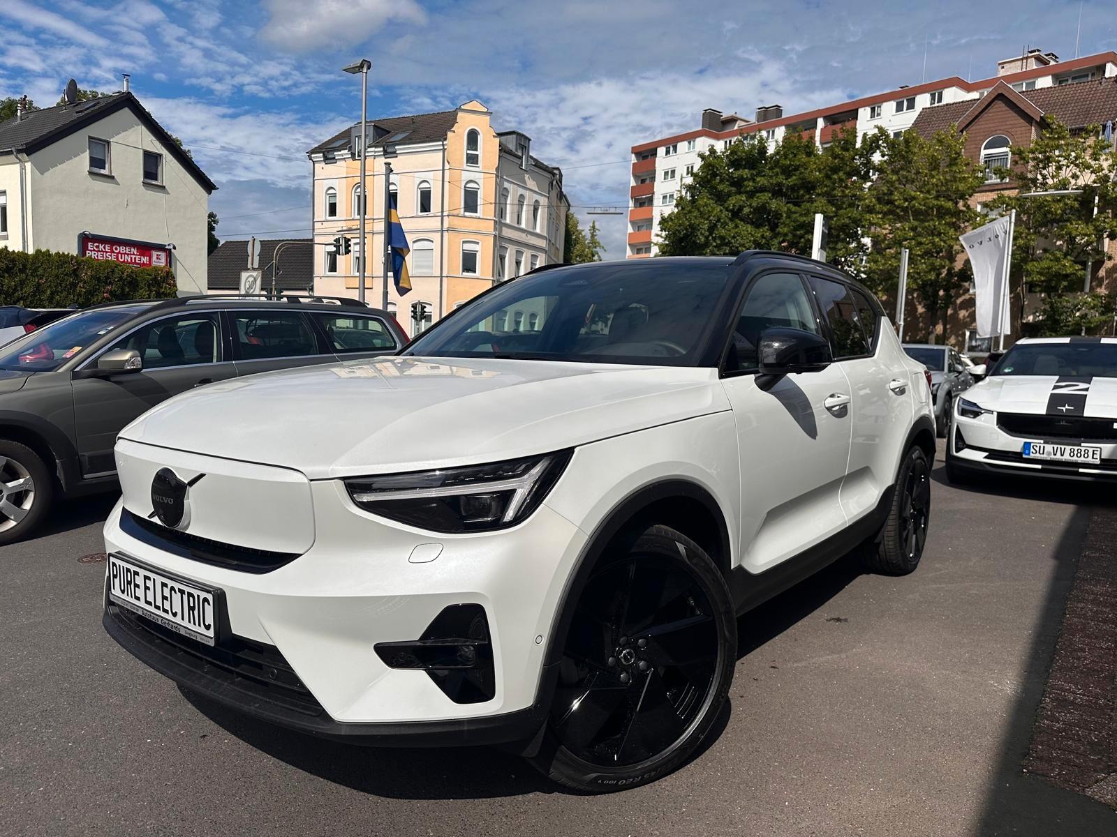 Volvo EX40 RWD Plus Black Edition Pano360°20"BLIS;ACC