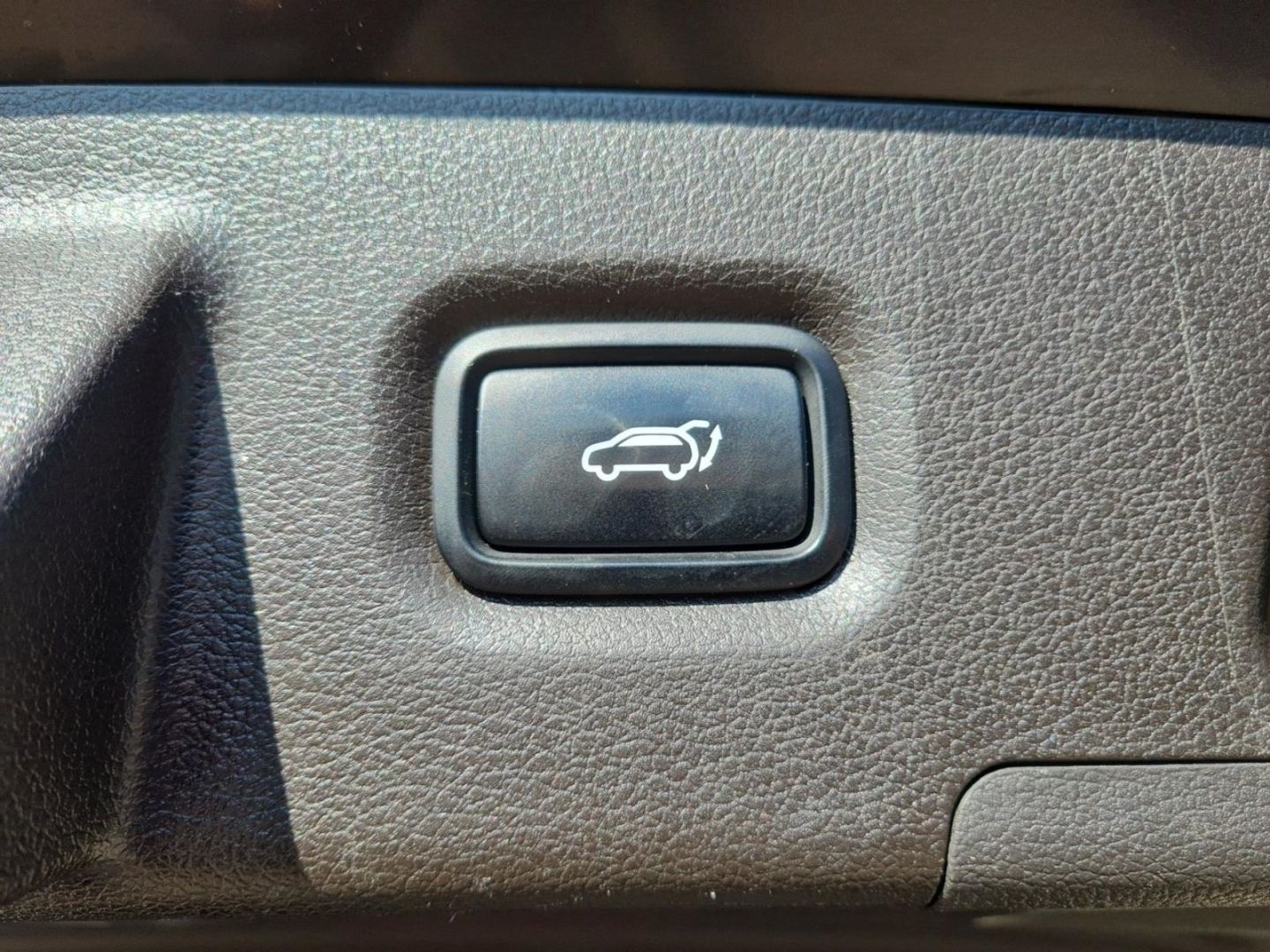 Fahrzeugabbildung Hyundai SANTA FE 2.2 CRDi 4WD PREMIUM AHK+PANO+360°CAM