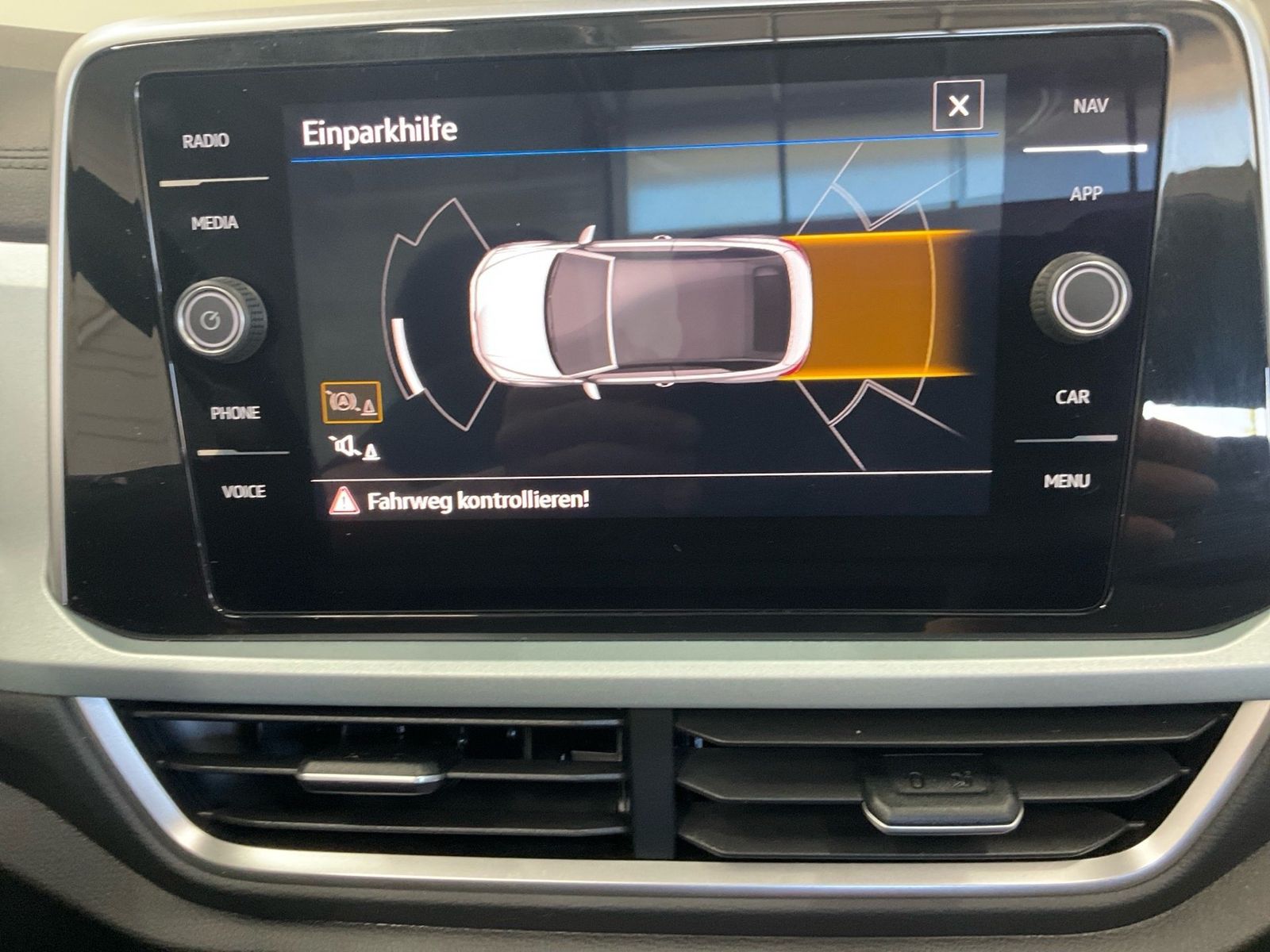 Volkswagen T-Roc - Bild 14