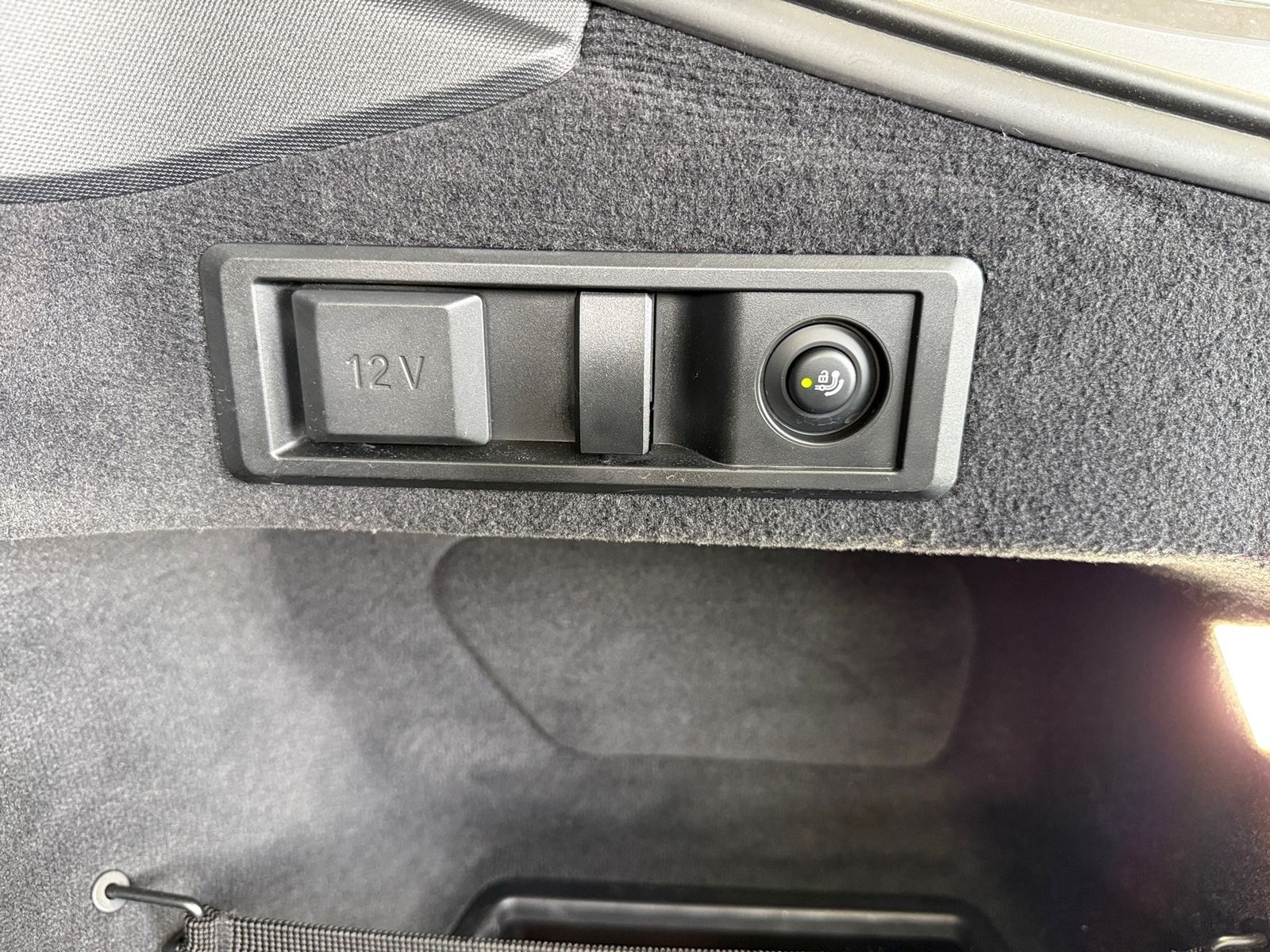 BMW i4 40 GranCoupe M Sport Laser ACC Kamera AHK DAB foto 11