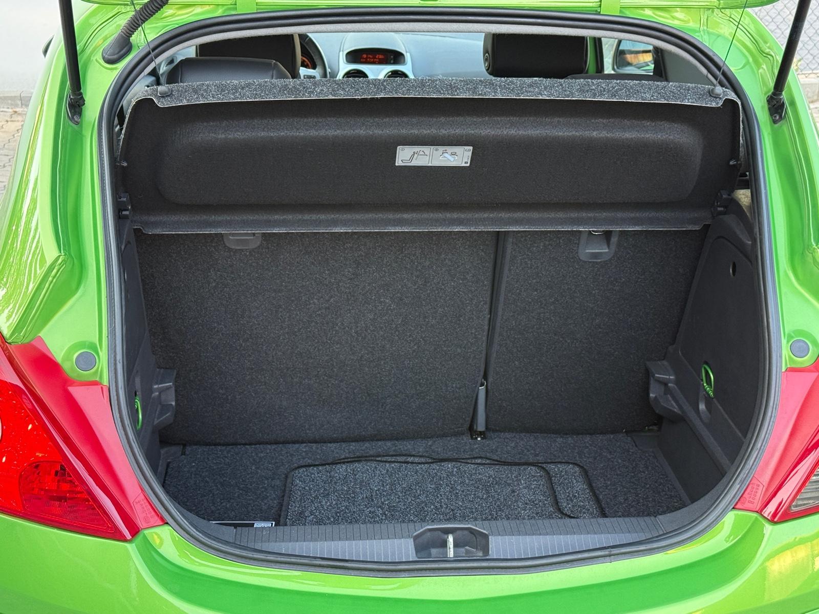 Opel Corsa D Klima+Sitz und Lenkradheizung+Tempomat