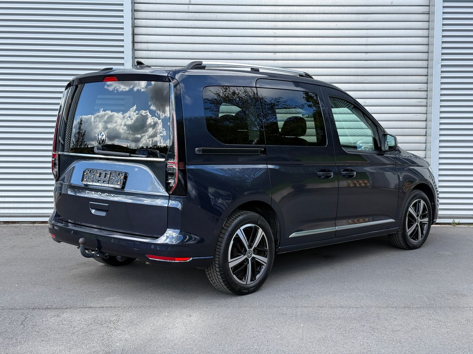 Fahrzeugabbildung Volkswagen Caddy Style TDI DSG AHK LED Navi Kamera SHZ