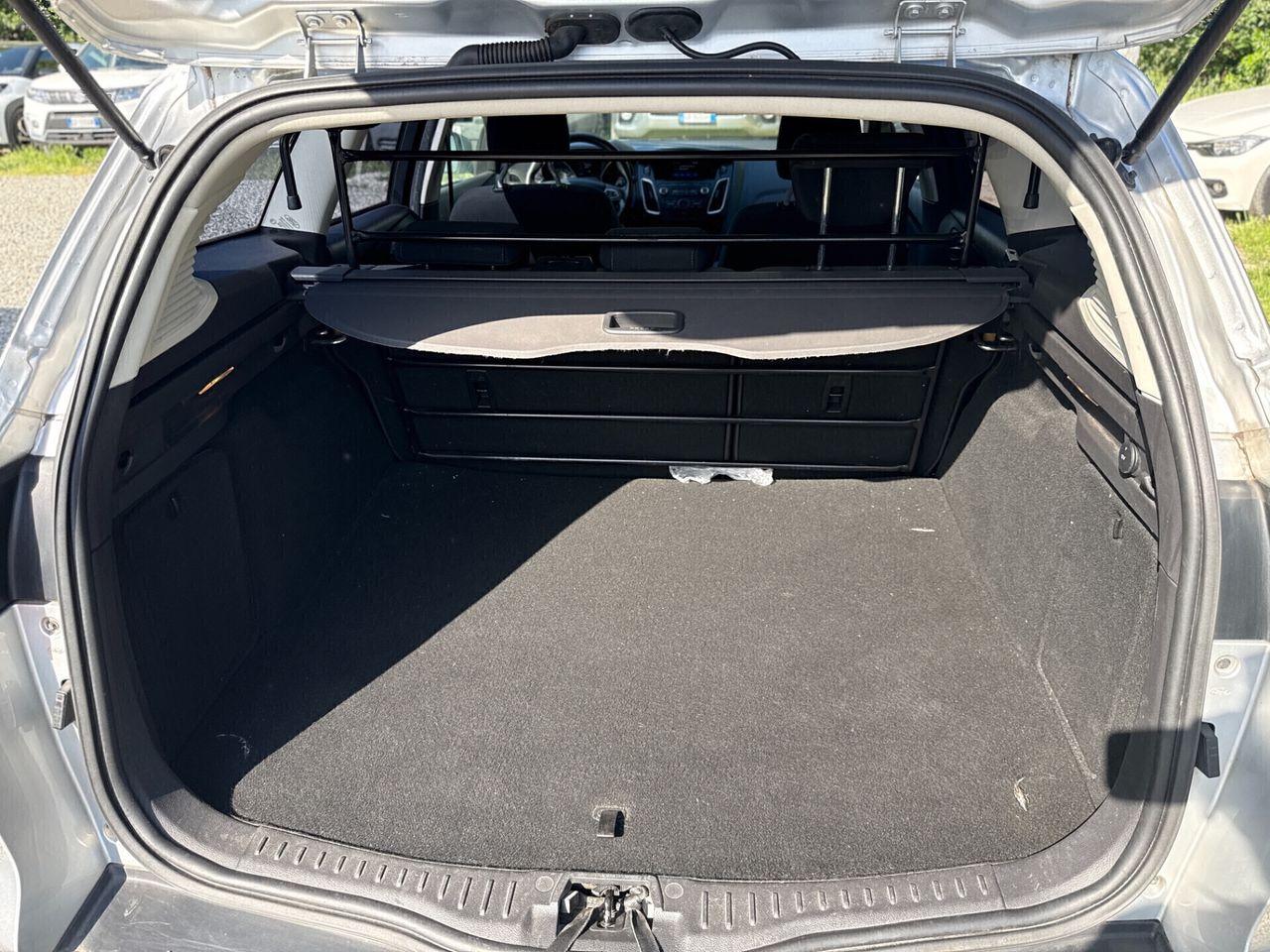 Ford Focus 2015 — photo 8
