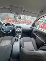 Ford Mondeo - Ford Mondeo aus 2002: Kombi