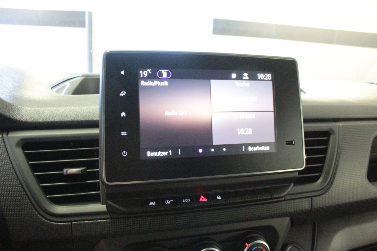 Fahrzeugabbildung Renault Trafic Dci 150 Grdt Evolution *Rollstuhlrampe*