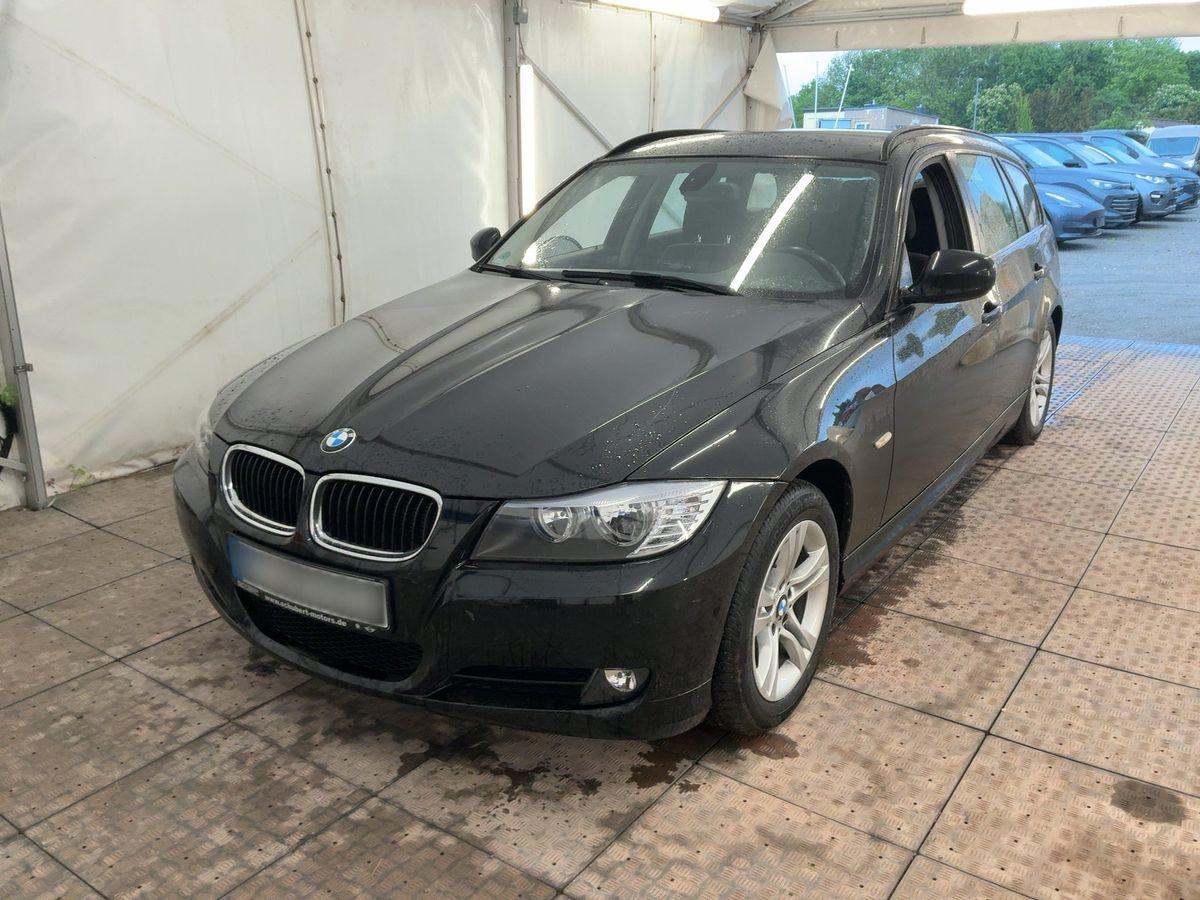 BMW 318i Touring Sport Edition NAVI SHZ PDC Tempomat
