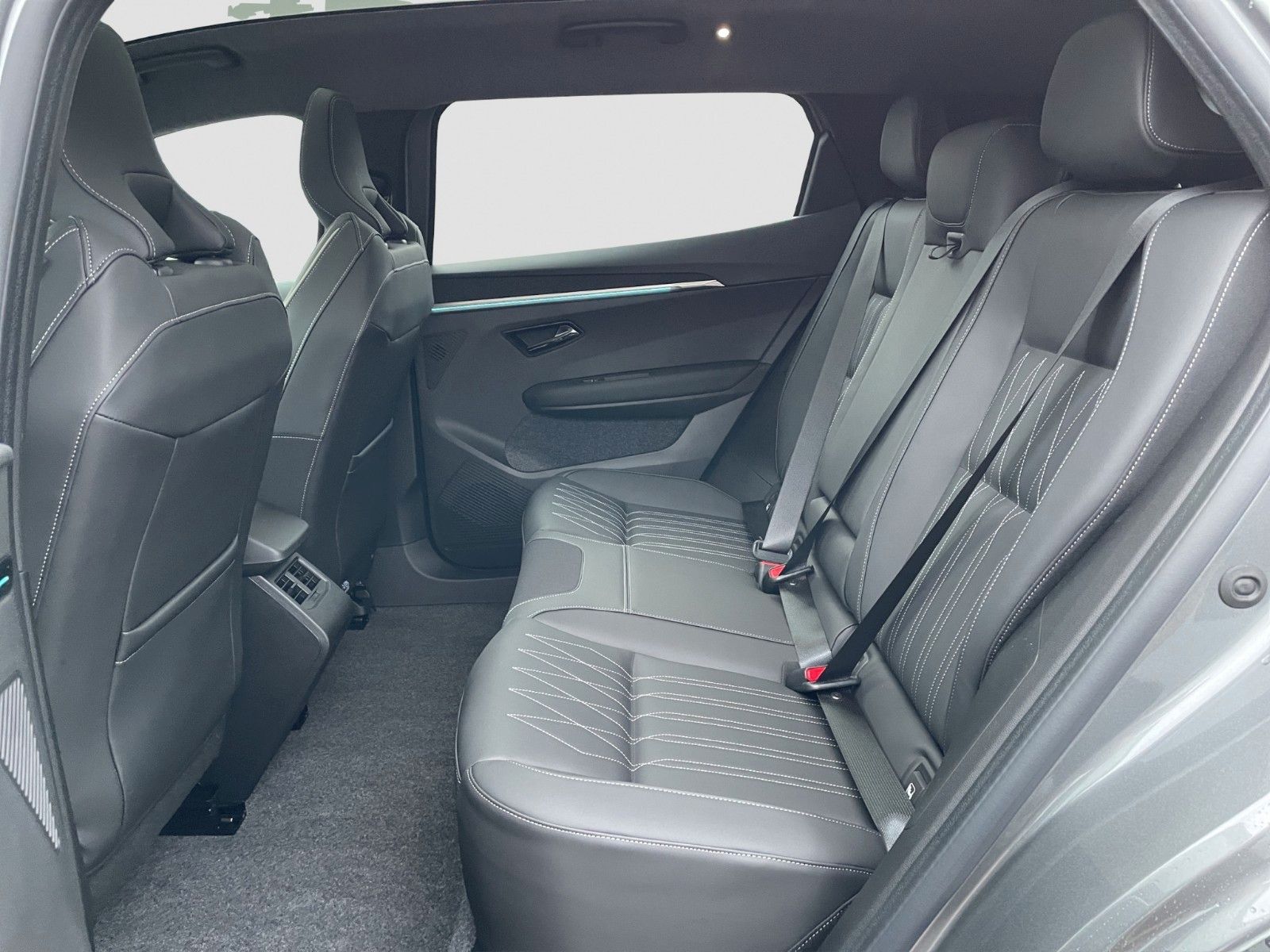 Fahrzeugabbildung Mitsubishi Eclipse Cross Diamant TOP Luxury 87 kWh (22kW)