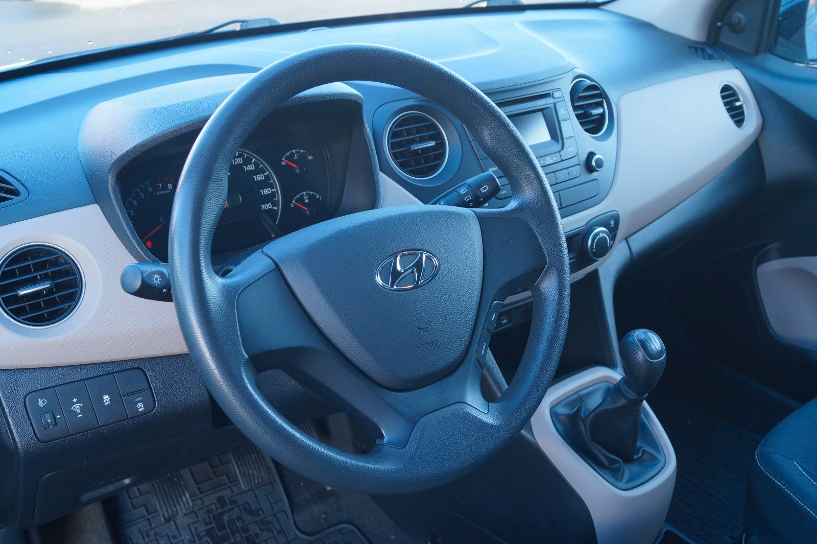 Fahrzeugabbildung Hyundai i10 1.0 blue *TÜ/AU+Insp.+12 Mon. Garantie