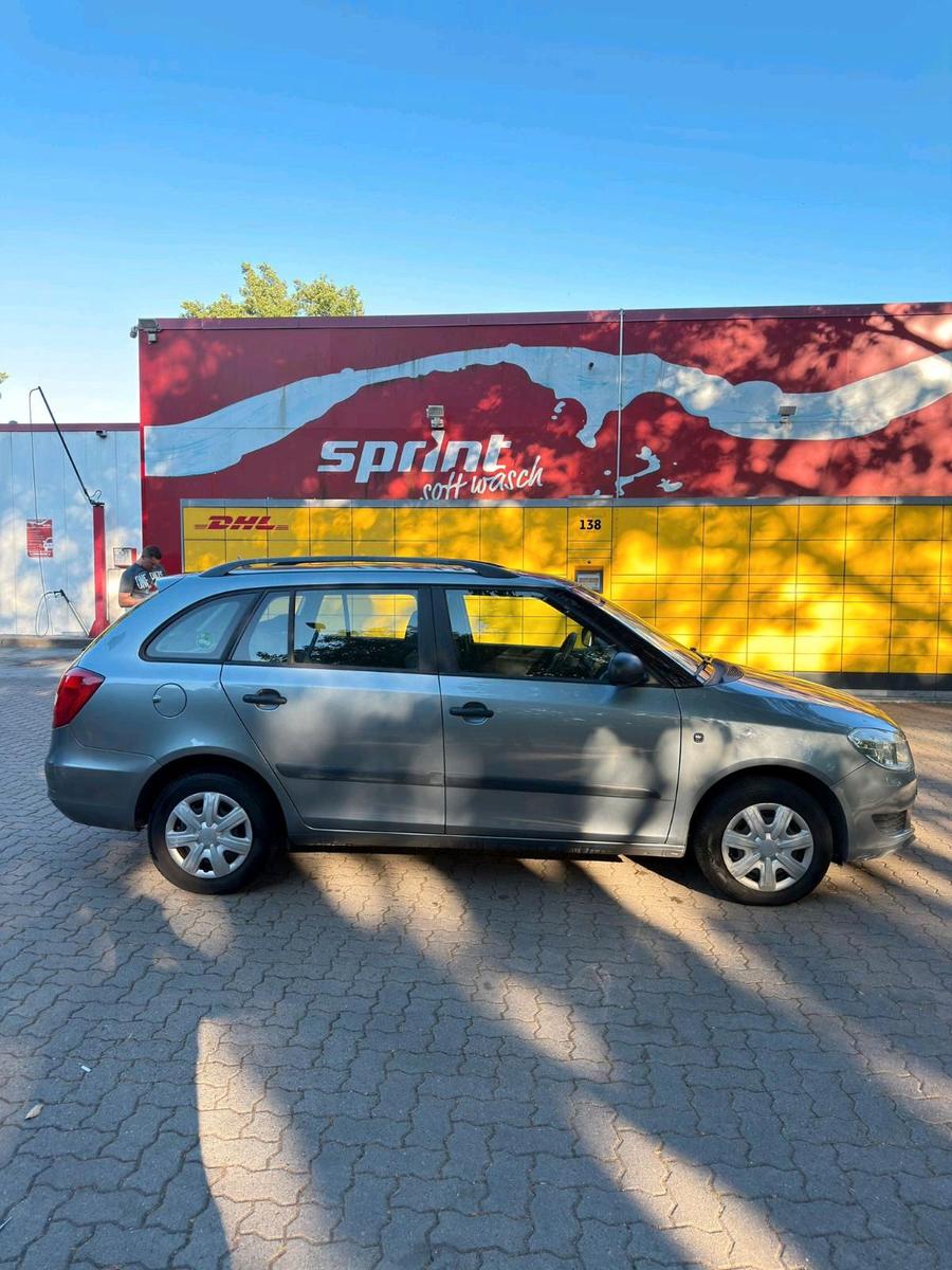 Skoda Fabia 2012 — photo 7