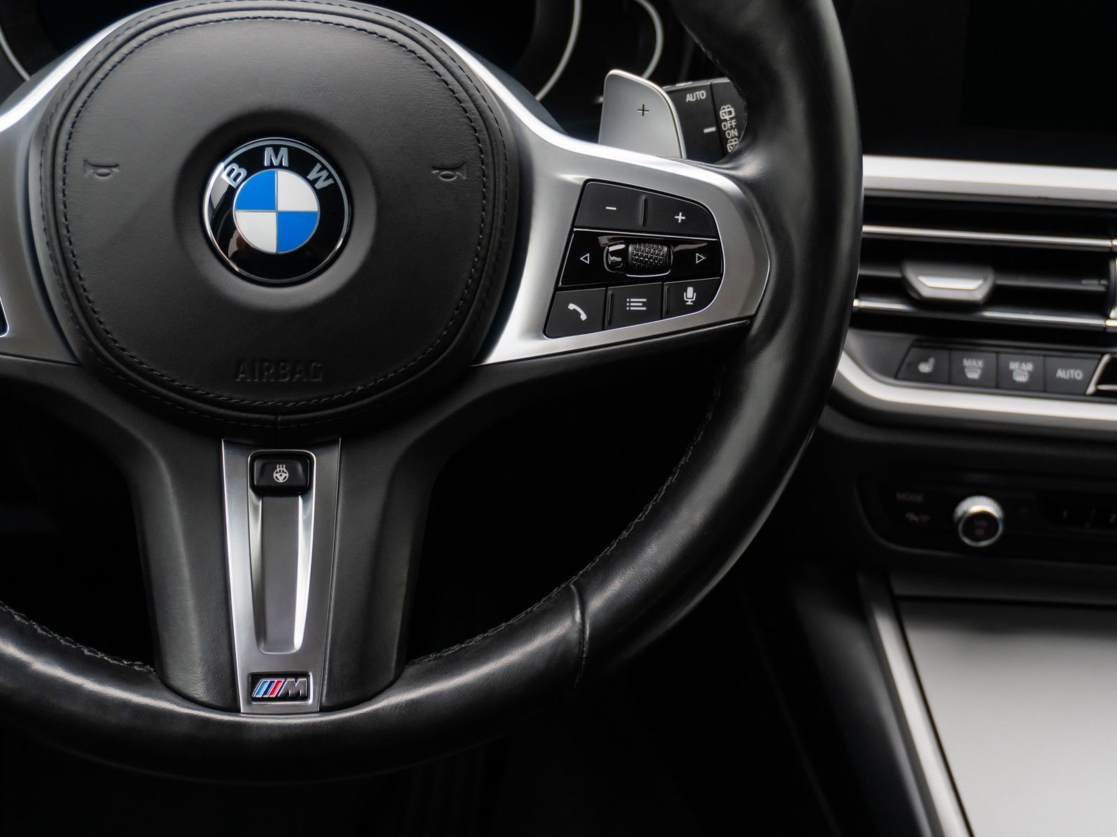 Fahrzeugabbildung BMW 320d Stop&Go Lenkradhzng LED Sportsitz M Sport