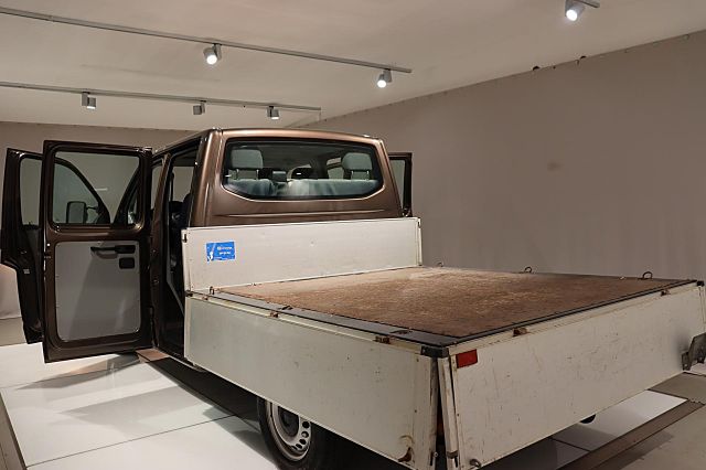 T5 Doka Pritsche 2.0 TDI DSG AHK LEDER NAVI PDC