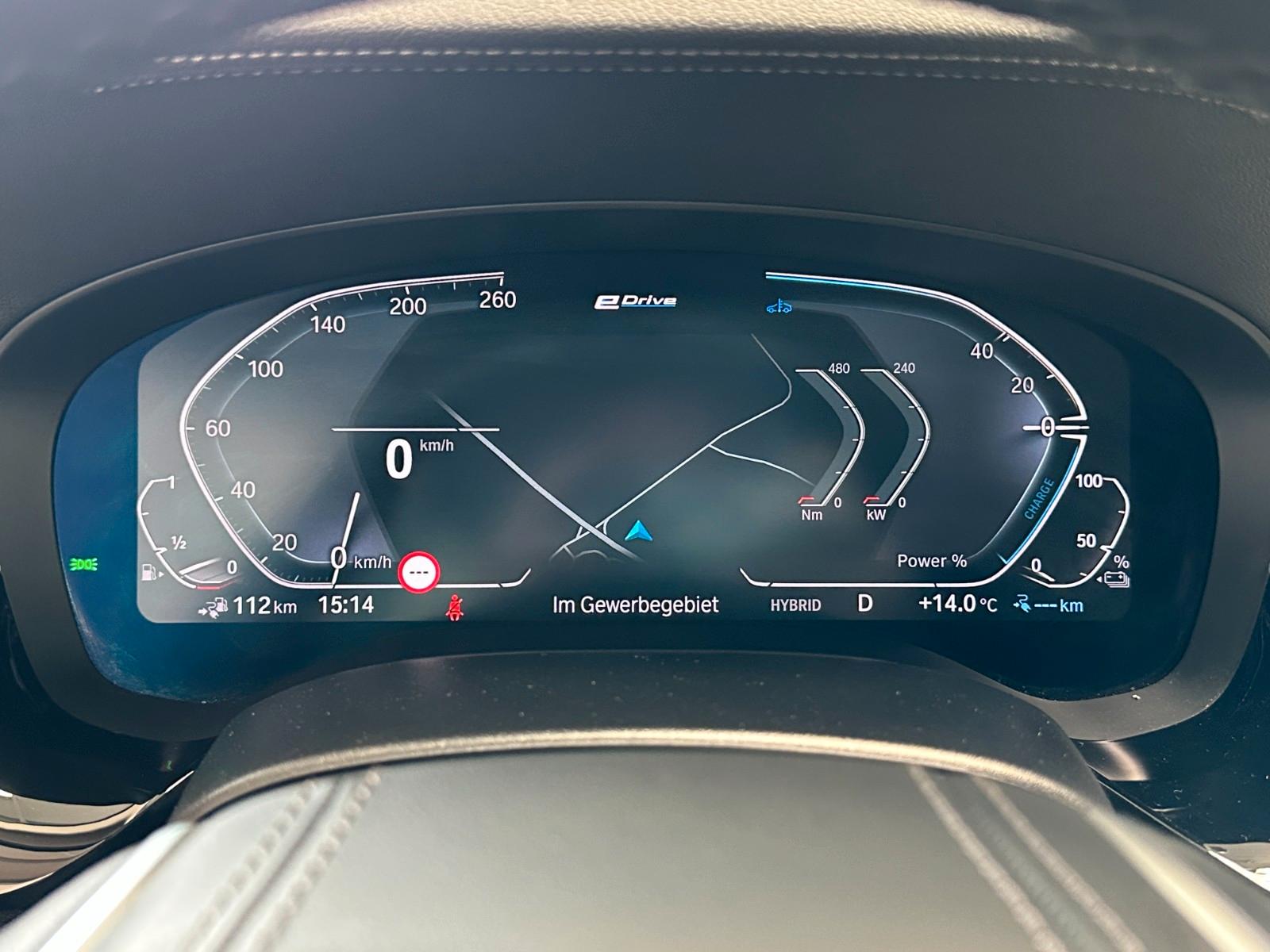BMW 530e Touring Aut Luxury Line Navi*Leder*LED*1.Hd