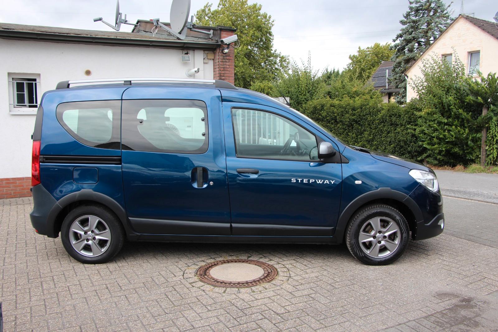 Dacia Dokker TCe 115 Stepway Celebration PDC*AHK/46093