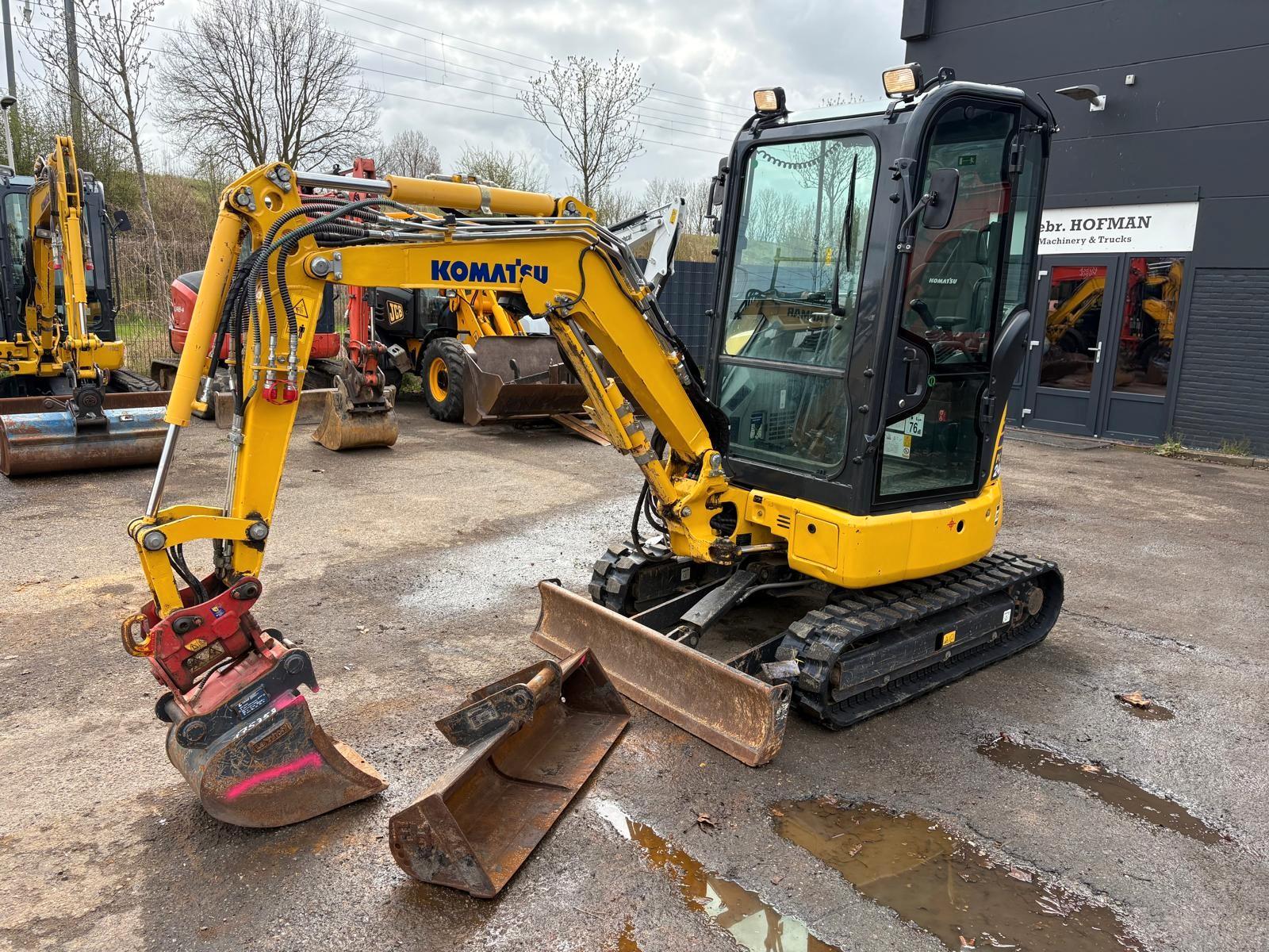 Komatsu PC24 MR-5  POWERTILT  2x Löffel  TOP!!