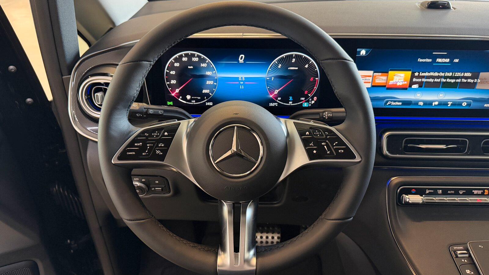 Mercedes-Benz V 250d STYLE+LED+NAVI+AHK+360G+STDHZG+DISTR+MBUX