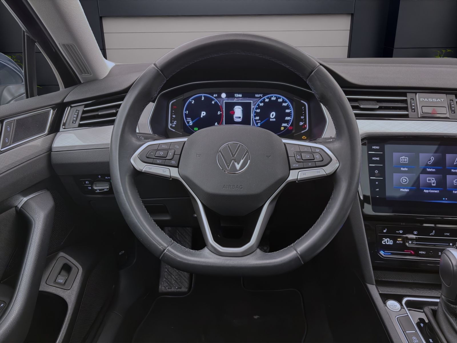 Volkswagen Passat Variant - Bild 12
