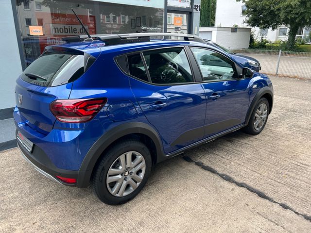 Fahrzeugabbildung Dacia Sandero III Stepway Comfort LPG+CarPlay+Allw.Rad