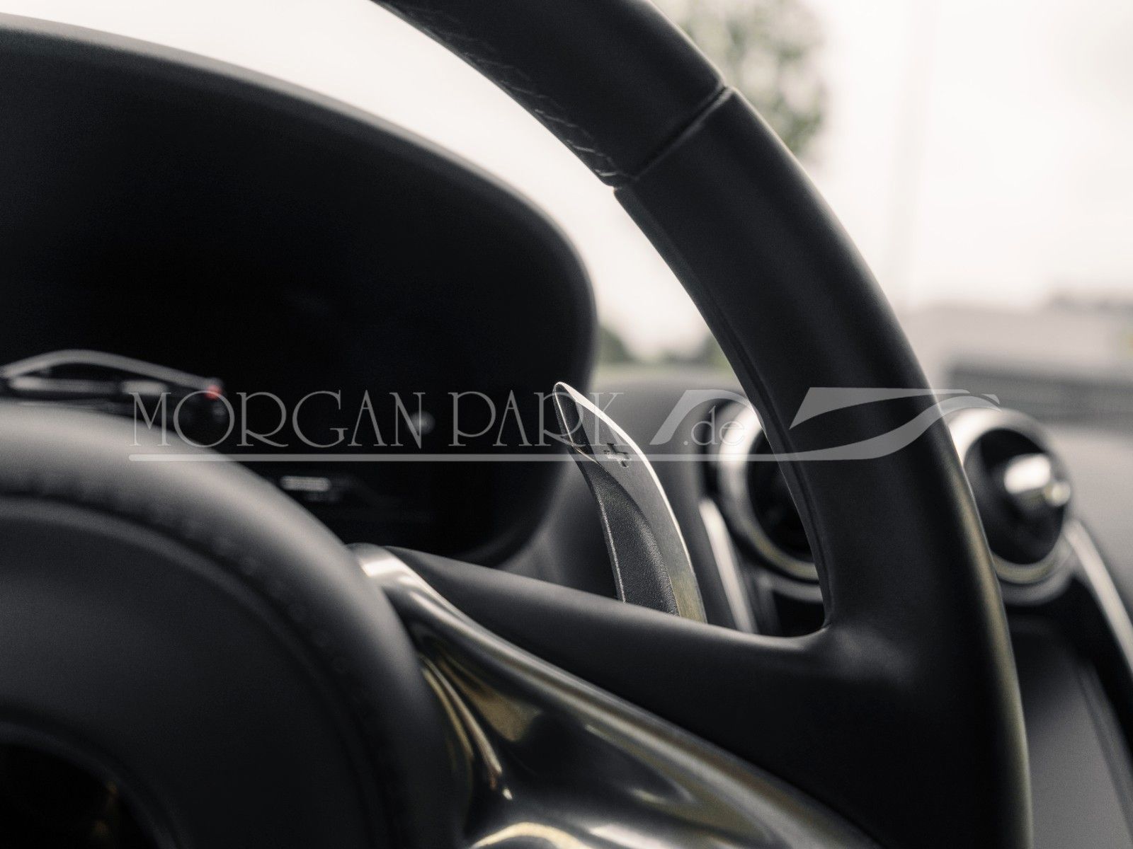 Fahrzeugabbildung McLaren GT *Storm Grey Metallic* + MwSt. + Sportauspuff