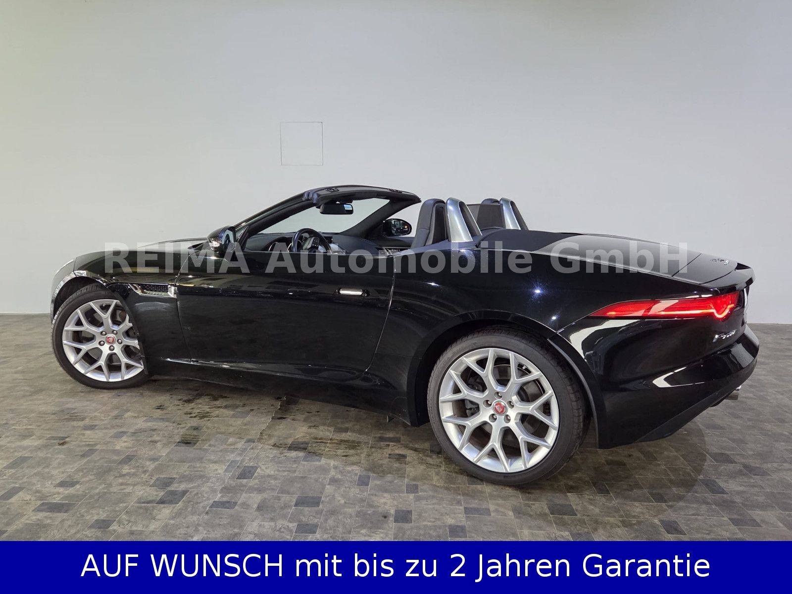Fahrzeugabbildung Jaguar F-Type 3,0i V6 Cabrio, Klappenauspuff, Meridian