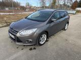 Ford Focus 2,0TDCi 85kW PowerShift Titanium Turni... - Ford Focus: 85kw