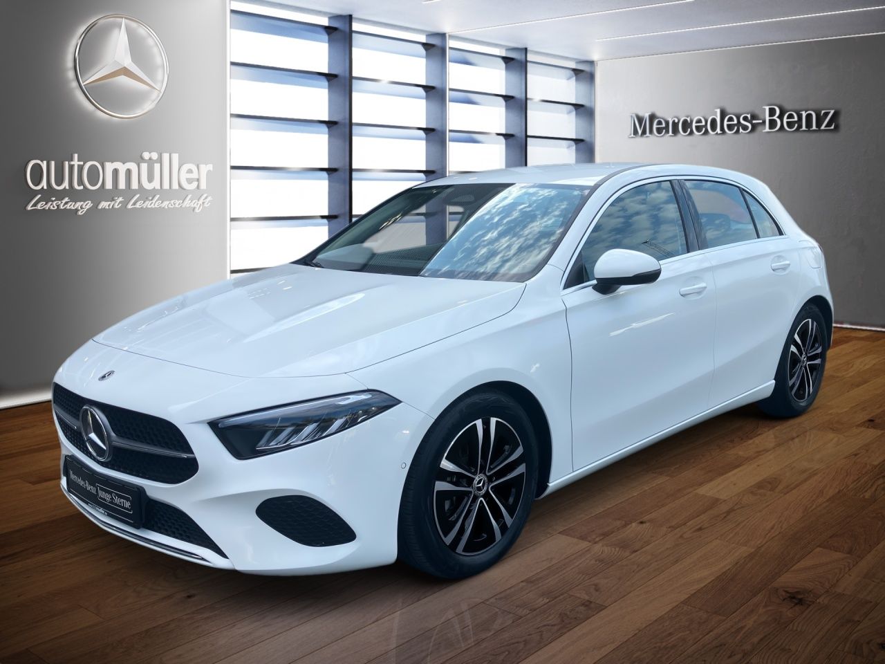 Fahrzeugabbildung Mercedes-Benz A 180 PROGRESSIVE+AHK+LHZG+LED+KAMERA+SHZ++