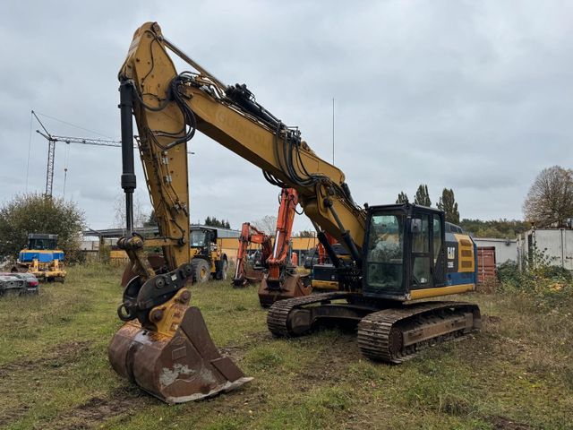 CAT 320E