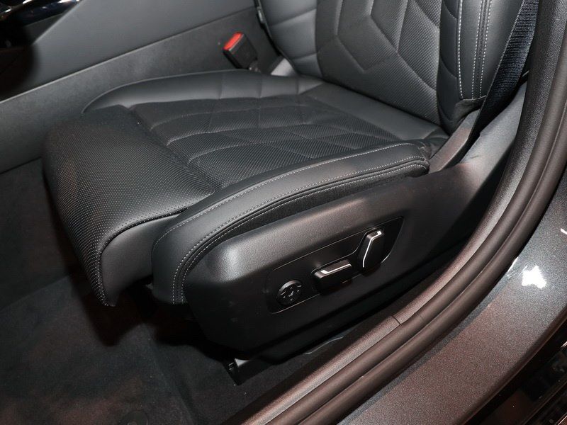 BMW 520 - Bild 10